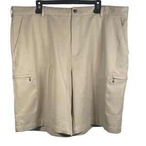 IZOD Shorts Men's Size 42 Classic Fit Khaki Flat Front Golf Tan Six Pockets